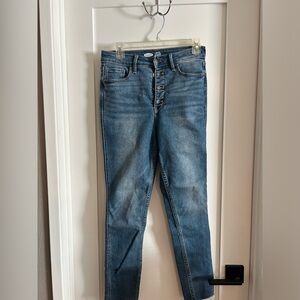 Old Navy Extra High-wasted button fly Rockstar skinny jeans